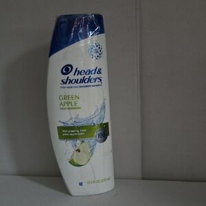 Green Apple Shampoo - Blue and White